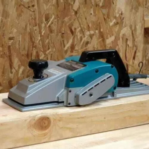 Рубанок Makita 1806B 1200 Вт