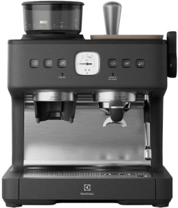 Кофемашина Electrolux Series 800 E8EC1-8BP