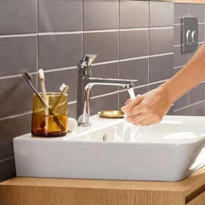 Однорычажный смеситель Hansgrohe Rebris E 72589000, хром