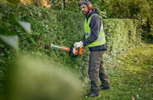 Аккумуляторный кусторез Stihl HSA 100