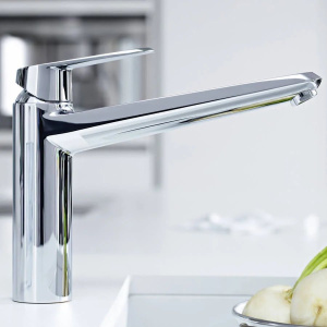 Смеситель для кухни Grohe Eurodisc Cosmopolitan 33770002, хром