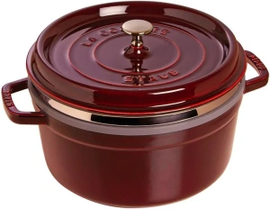 Чугунная круглая кастрюля Staub Cocotte 26 см, гранатовая с паровой вставкой St1133887