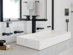 Дозатор для мыла Hansgrohe Addstoris 41745670, матовый черный/стекло