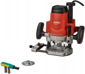 Фрезер Makita M3602