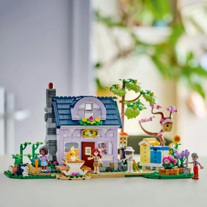Конструктор LEGO Friends 42669 Дом пчеловодов и цветочный сад