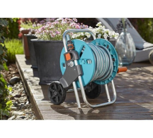 Тележка со шлангом Classic, 20 м, 1/2" и комплектом для полива Gardena AquaRoll S 18502-20.000.00