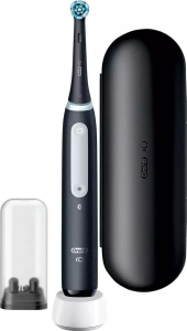 Электрическая зубная щётка Oral-B iO Series 4 Black, с зарядной станцией