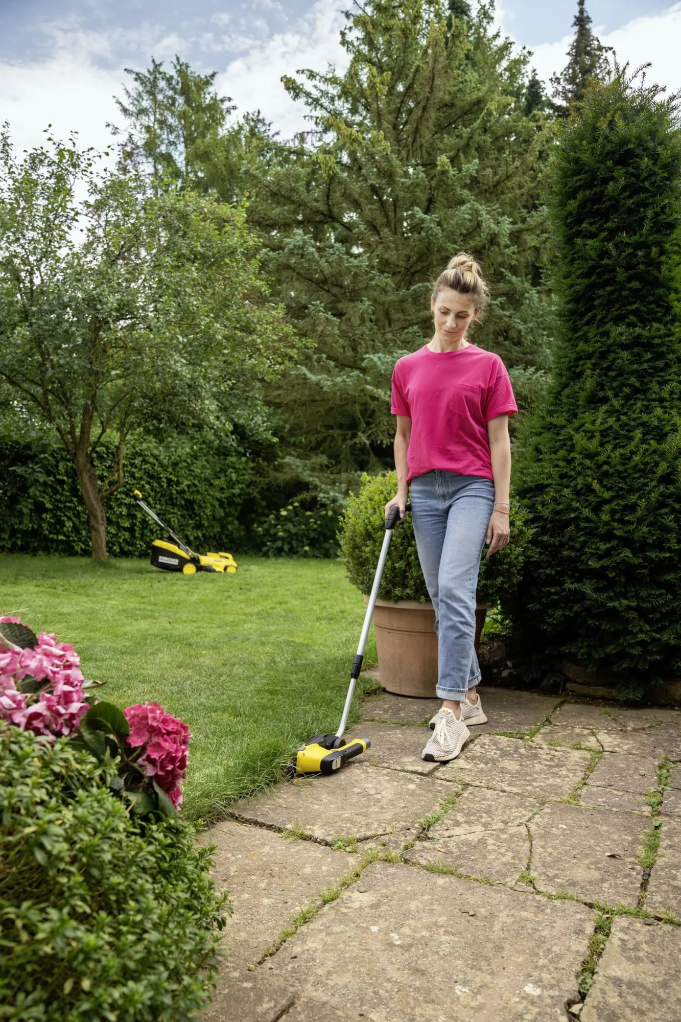 Аккумуляторные ножницы для травы и кустов Karcher GSH 4-4 Plus 1.445-320.0