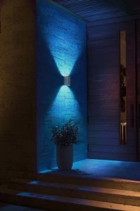 Уличный светильник Philips Hue Resonate 18см Outdoor white and color ambiance 915005842901, черный
