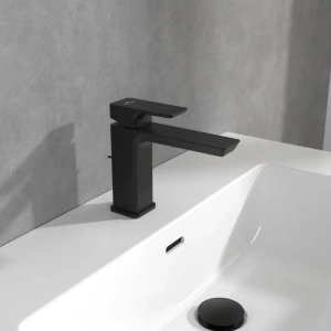 Смеситель для раковины Villeroy & Boch Subway 3.0 матовый черный TVW112002000K5