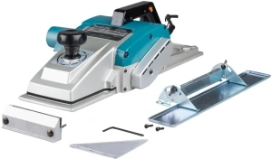 Рубанок Makita 1806B