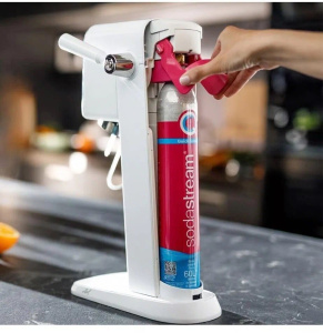Сифон для газирования напитков Sodastream Art в стильном ретро-дизайне белый