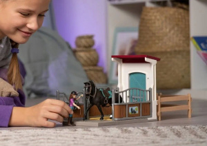 Фигурки Schleich Horse Club - Конюшня с Лизой и Штормом - Шляйх Лошади 42709