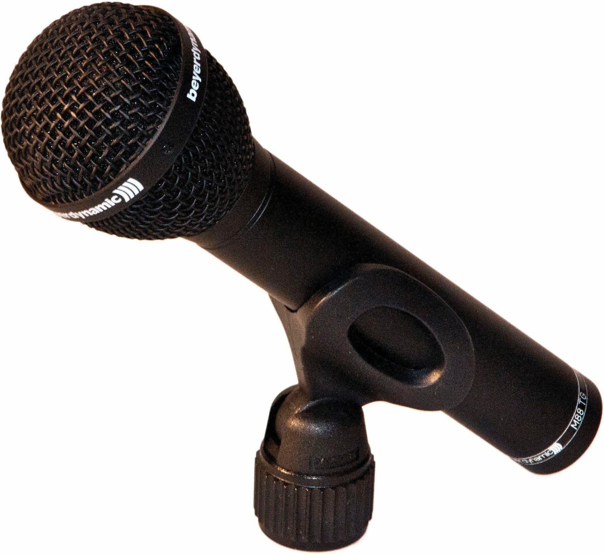 Микрофон проводной Beyerdynamic M 88 TG, разъем: XLR 3 pin (M), черный