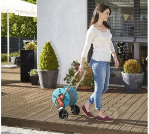 Тележка со шлангом Classic, 20 м, 1/2" и комплектом для полива Gardena AquaRoll S 18502-20.000.00