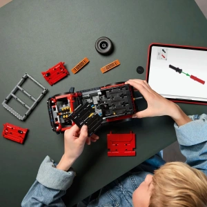 Конструктор LEGO Technic 42213 Ford Bronco