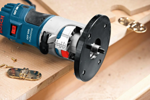 Кромочный фрезер Bosch GKF 600 Professional 060160A100