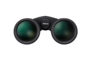 Бинокль Nikon Monarch M7 8x42