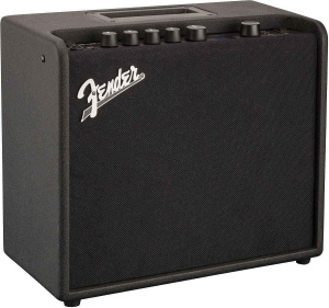 Fender Комбоусилитель Mustang LT 25