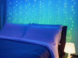 Гирлянда штора Twinkly Curtain с 210 шт. RGB+W + BT + Wi-Fi 1,5 м x 2,1 м (TWW210SPP-TEU)