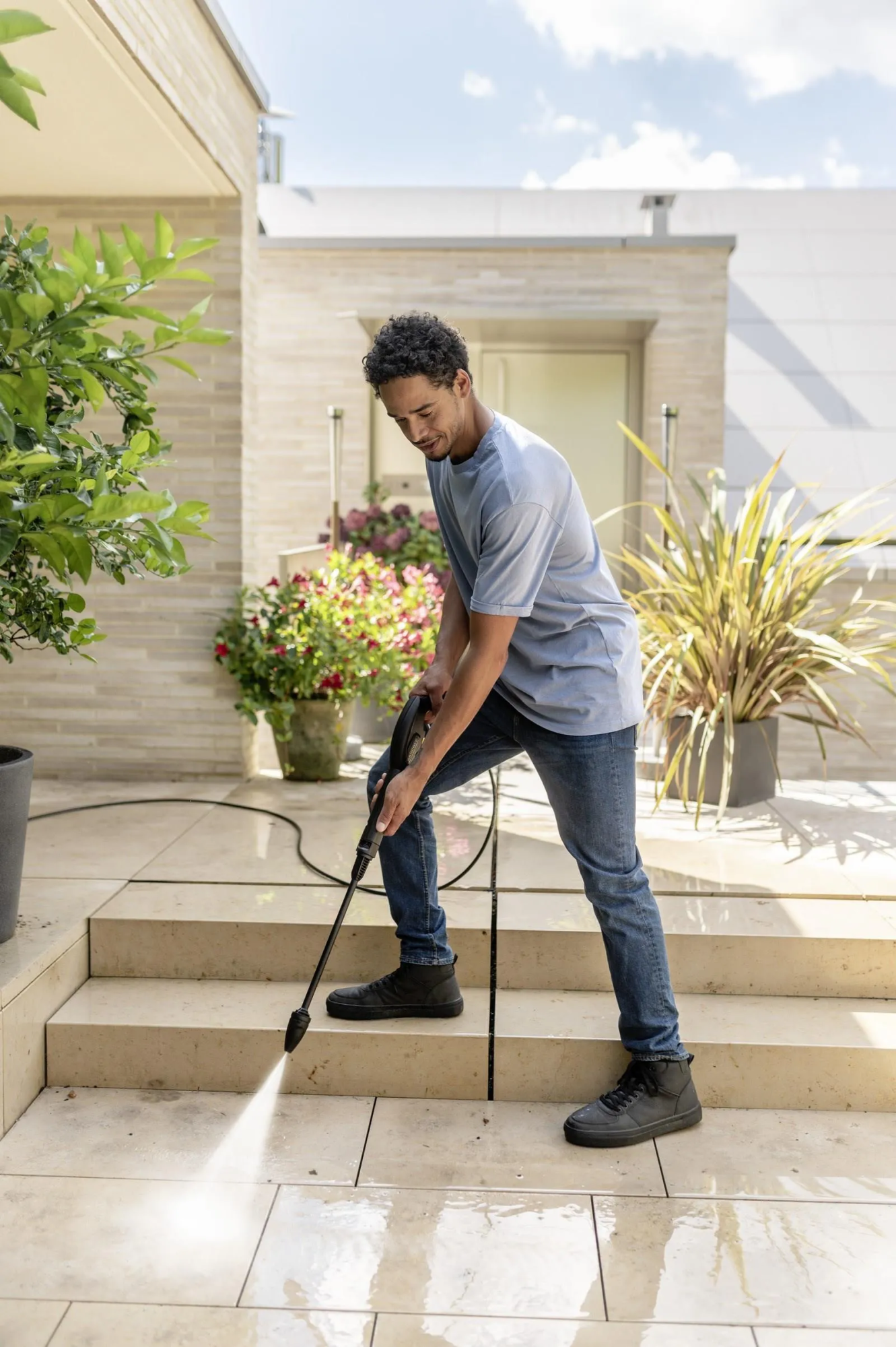 Мойка высокого давления Karcher K2 Premium 1.673-538.0