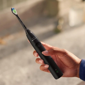 Электрическая зубная щетка Philips Sonicare 5300 HX7101/01, черный