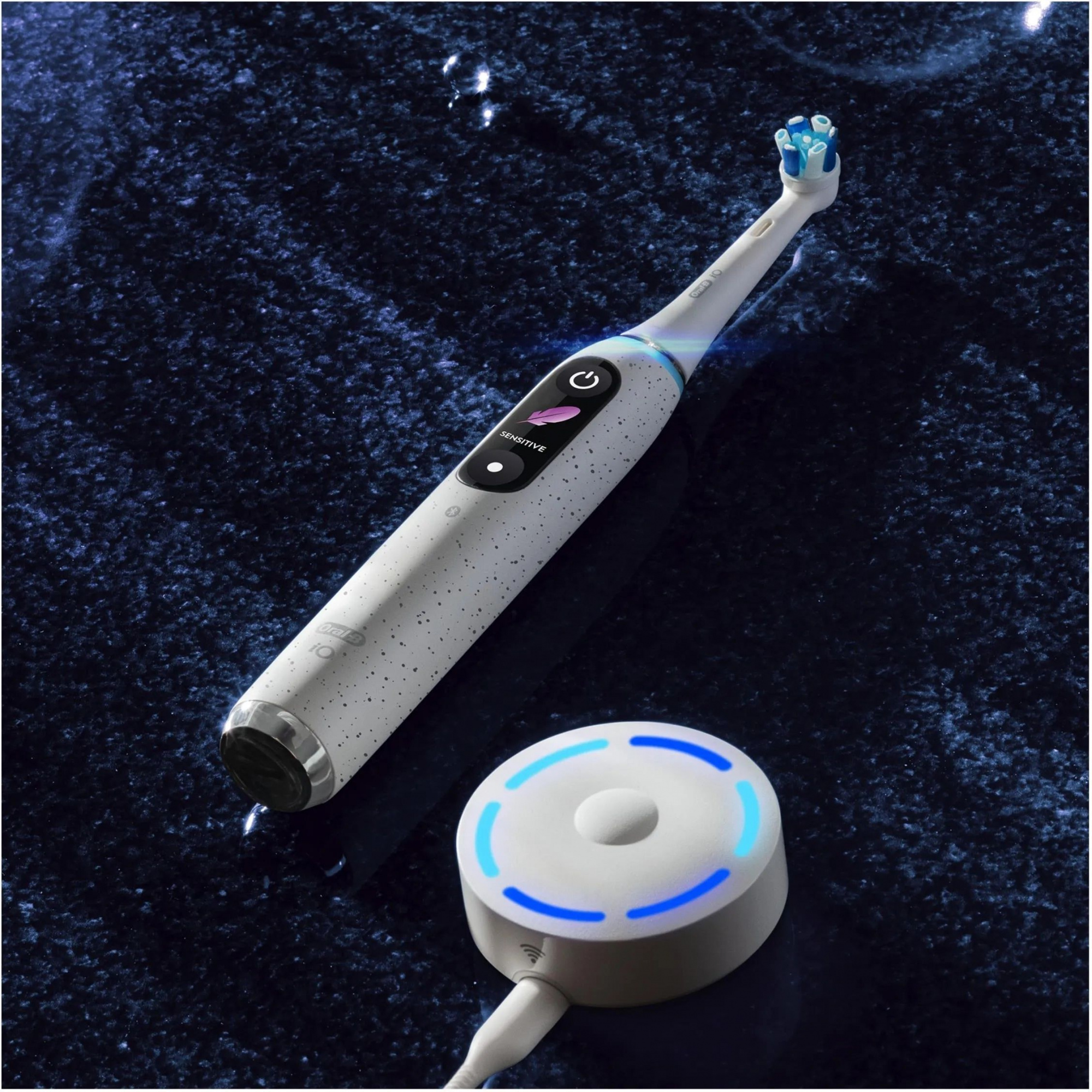 Электрическая зубная щетка Oral-B iO 10 White Spreckels