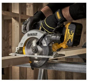 Аккумуляторная дисковая пила DeWALT DCS565N-XJ, без АКБ и ЗУ
