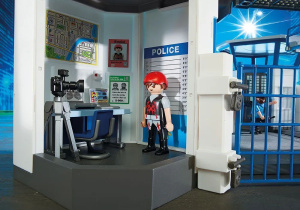 Конструктор Playmobil City Action 6919 Штаб полиции с тюрьмой