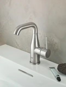 Смеситель для раковины Grohe Essence M 24181001, хром