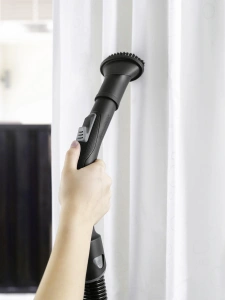 Безмешковый пылесос Karcher VC 3 Plus 1.198-060.0