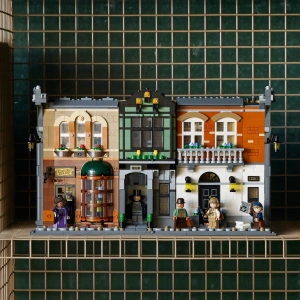 Конструктор LEGO Icons 10351 Шерлок Холмс: книжный уголок