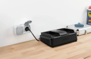 Быстрозарядное устройство Karcher Dual Battery Power 18 В 2.445-028.0