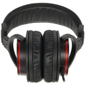 Студийный комплект Focusrite Scarlett Solo Studio 3rd Gen