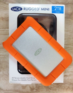 Жесткий диск LaCie Rugged 2Tb STFR2000800