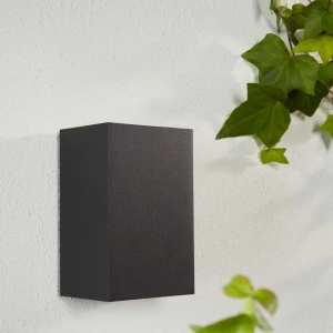 Уличный светильник Philips Hue Resonate 18см Outdoor white and color ambiance 915005842901, черный