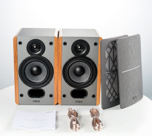 Компьютерные колонки Edifier P12 2.0 40W, коричневые