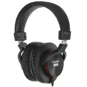 Студийный комплект Focusrite Scarlett Solo Studio 3rd Gen