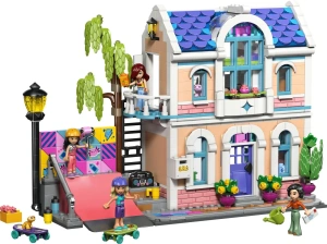 Конструктор LEGO Friends 42687 Семейный дом Лианн