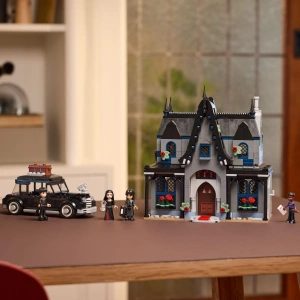 Конструктор LEGO Wednesday 76786 Комната Мортиши Аддамс