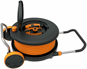 Катушка со шлангом ø1/2" и набором аксессуаров Fiskars 13мм 20м