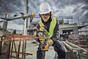 Аккумуляторная угловая шлифмашина DeWALT DCG405NT, без АКБ и ЗУ