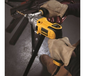 Сетевая дрель DeWALT DWD524KS