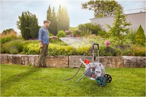 Тележка для шлангов металлическая Gardena AquaRoll M Easy с комплектом для полива 18547-20.000.00