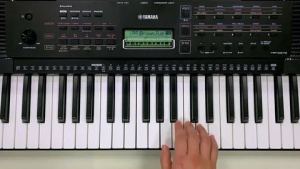 Синтезатор Yamaha PSR-E273