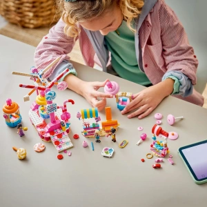 Конструктор LEGO Friends 42700 Колесо обозрения с конфетами и капкейками