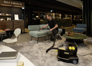 Профессиональный моющий пылесос Karcher Puzzi 8/1 Anniversary Edition 1.100-248.0