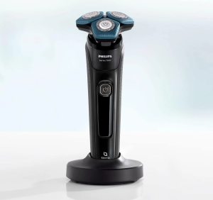 Комплект для бритья с OneBlade Philips series 7000 S7783/78, QP2530, черный