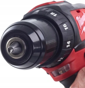 Шуруповёрт Отвертка Milwaukee M12 BDD-201C 4933479439 1х2,0 Ач в кейсе с АКБ и ЗУ