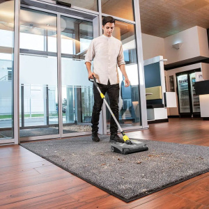 Электровеник Karcher EB 30/1 Li-Ion 1.545-126.0